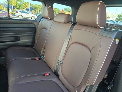 New 2025 Volkswagen ID. Buzz Pro S image 10