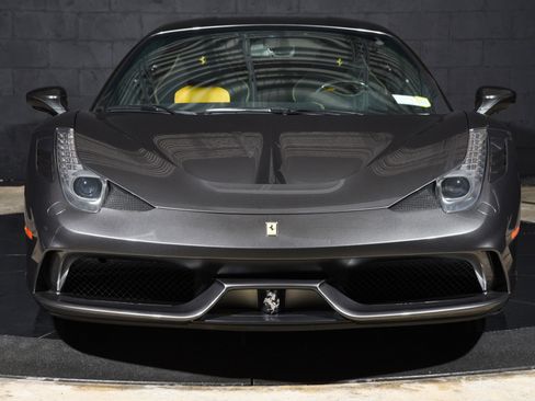 Used 2014 Ferrari 458 Speciale Coupe RWD image 9