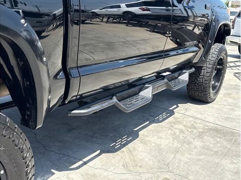 Used 2014 Toyota Tundra SR5 w/ SR5 Upgrade Package AWD/4WD image 39