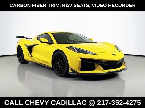 Used 2025 Chevrolet Corvette Z06 image 1