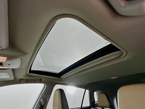 Used 2017 Toyota RAV4 Limited image 26