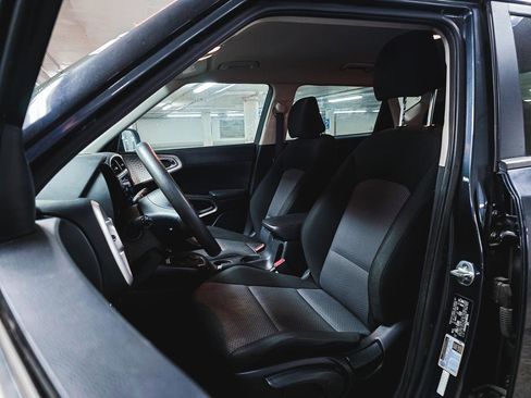 Used 2022 Kia Soul LX w/ Technology Package FWD image 18