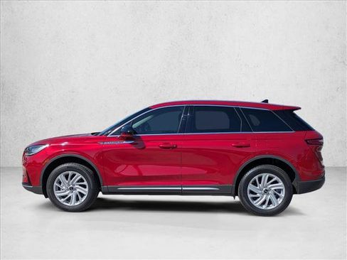 Used 2024 Lincoln Corsair AWD image 9