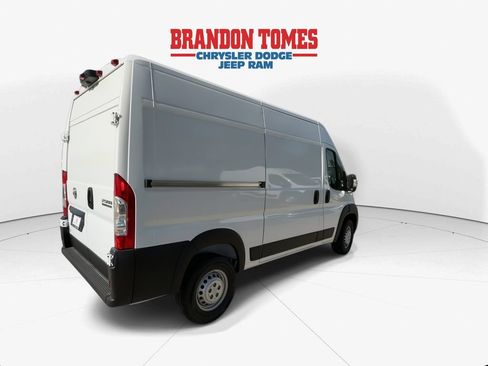 New 2026 RAM ProMaster 2500 w/ Convenience Group FWD image 9