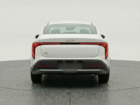Used 2025 Kia K4 FWD image 6