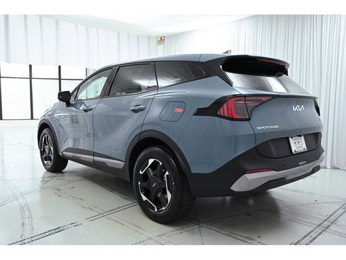 New 2026 Kia Sportage S image 5