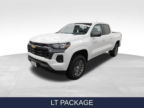 Used 2023 Chevrolet Colorado LT w/ LT Convenience Package II AWD/4WD image 19