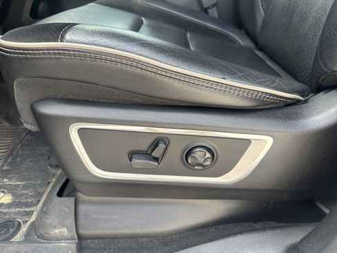 Used 2021 RAM 1500 Laramie w/ Sport Appearance Package RWD image 14