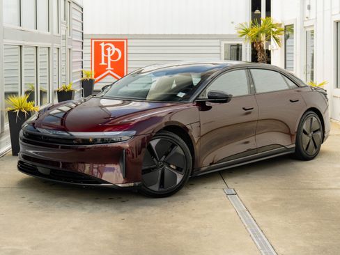 Used 2023 Lucid Air Touring AWD/4WD image 2