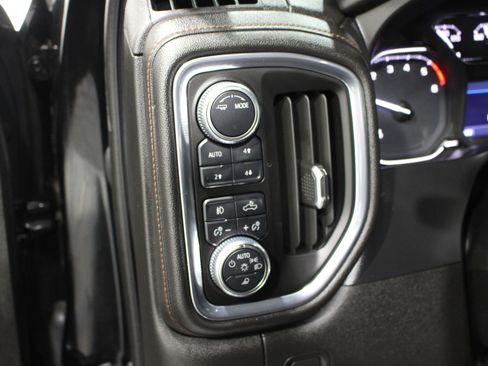 Used 2021 GMC Sierra 1500 AT4 image 9