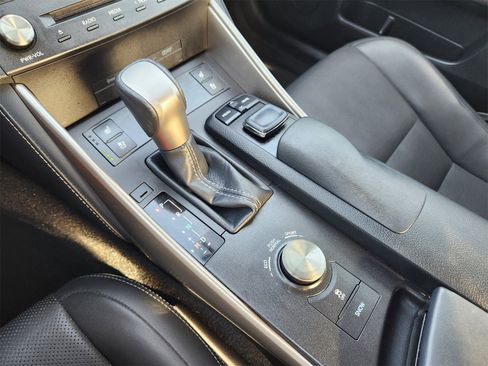 Used 2015 Lexus IS 250 w/ Navigation System Package image 27