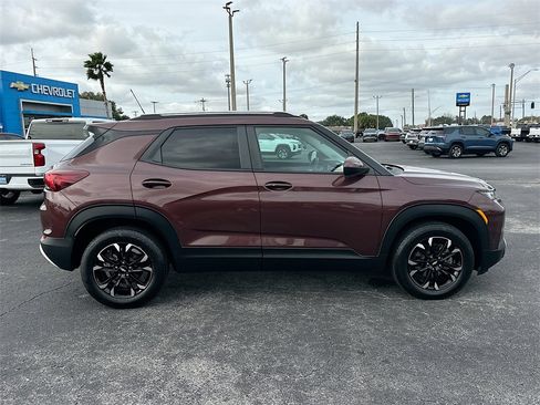 Used 2023 Chevrolet TrailBlazer LT w/ Convenience Package image 4