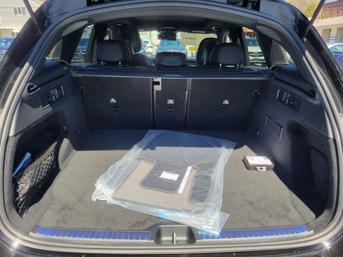 New 2026 Mercedes-Benz GLC 300 4MATIC image 26