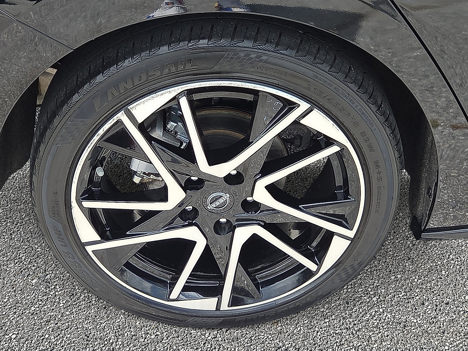 Used 2025 Nissan Sentra SR FWD image 7