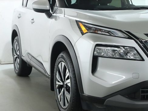 Certified 2023 Nissan Rogue SV AWD/4WD image 9