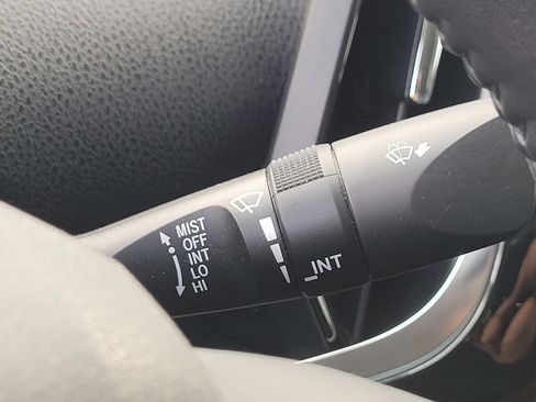 Used 2020 Toyota Prius Prime XLE w/ Carpet Mat Package FWD image 29