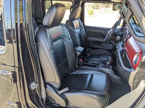 Used 2023 Jeep Gladiator Rubicon w/ Cold Weather Group image 48