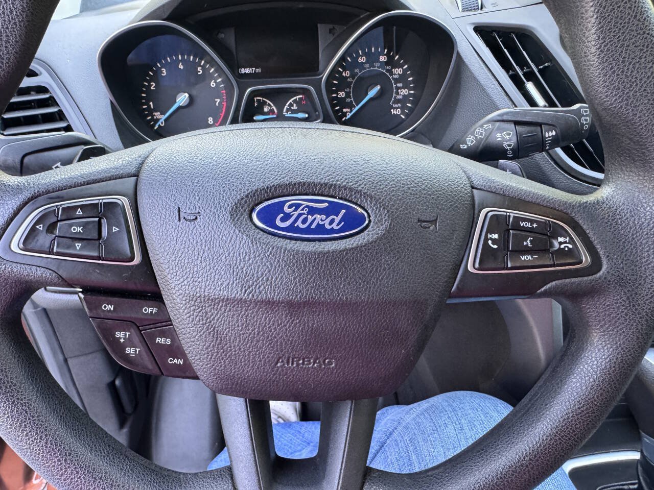 Used 2017 Ford Escape SE w/ Equipment Group 201A AWD/4WD image 23