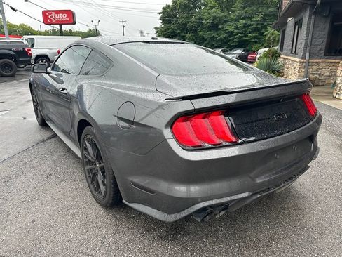 Used 2018 Ford Mustang GT w/ Equipment Group 301A RWD image 2