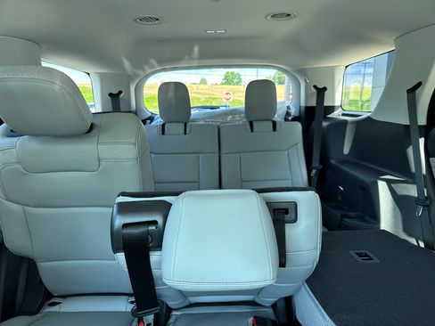 New 2026 Ford Explorer Active w/ Active Comfort Package AWD/4WD image 5