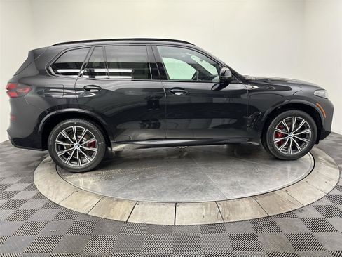 New 2026 BMW X5 M60i image 17