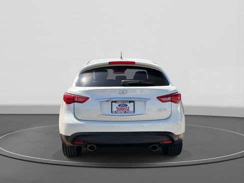Used 2017 INFINITI QX70 AWD image 6