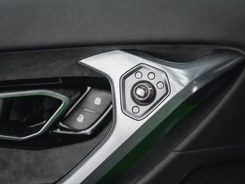 Used 2015 Lamborghini Huracan LP 610-4 image 33