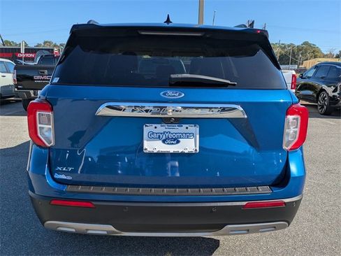 Certified 2021 Ford Explorer XLT w/ Equipment Group 202A image 5