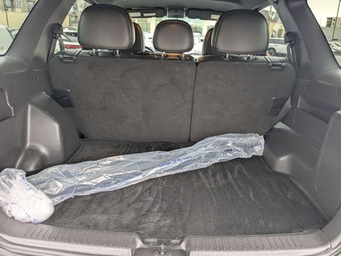 Used 2011 Ford Escape Limited image 27