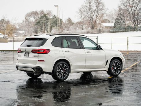 Used 2023 BMW X5 M50i w/ Executive Package image 5