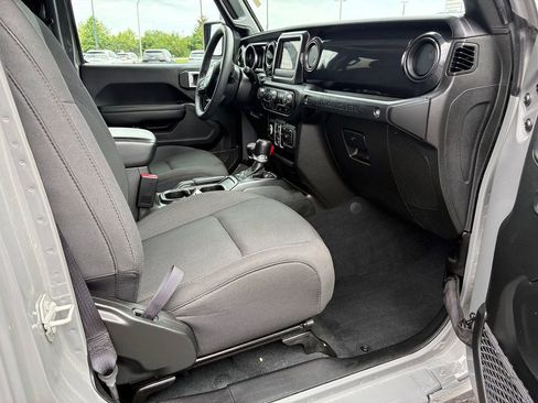 Used 2023 Jeep Wrangler Unlimited Sport AWD/4WD image 10