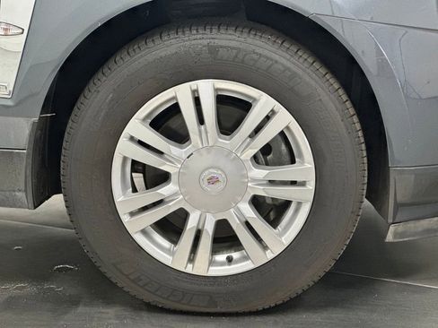 Used 2011 Cadillac SRX Luxury image 28