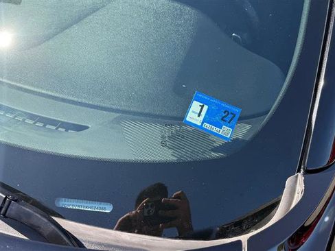 Used 2019 Dodge Challenger R/T image 3