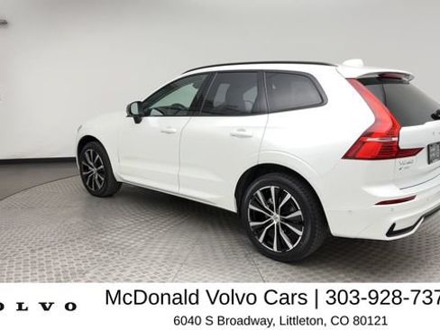 Certified 2025 Volvo XC60 B5 Plus AWD/4WD image 4