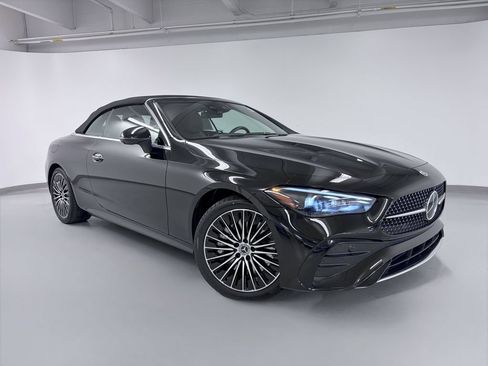 Used 2026 Mercedes-Benz CLE 450 4MATIC Cabriolet image 3