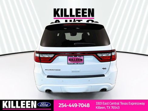 Used 2023 Dodge Durango R/T RWD image 8