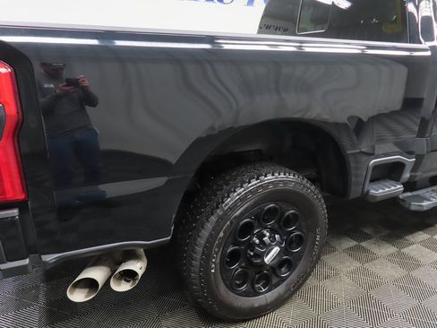 Used 2023 Ford F250 Lariat w/ Lariat Ultimate Package image 40