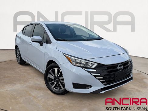 Used 2025 Nissan Versa SV w/ Trunk Package FWD image 1