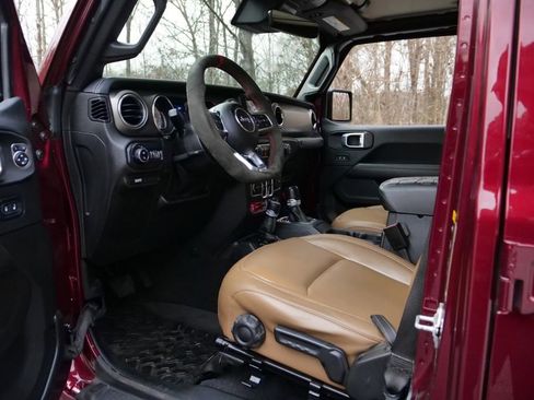 Used 2021 Jeep Gladiator Rubicon image 9