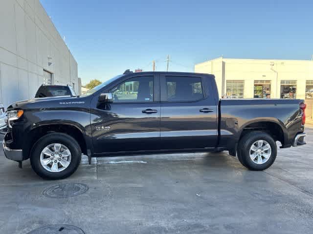 Used 2024 Chevrolet Silverado 1500 LT RWD image 3