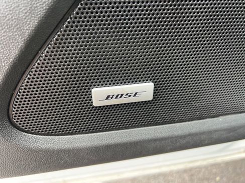 Used 2023 Chevrolet Equinox Premier image 24