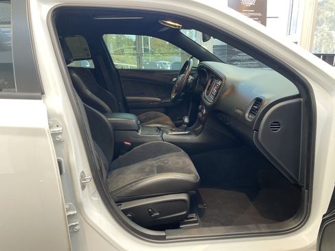Used 2022 Dodge Charger Scat Pack RWD image 37