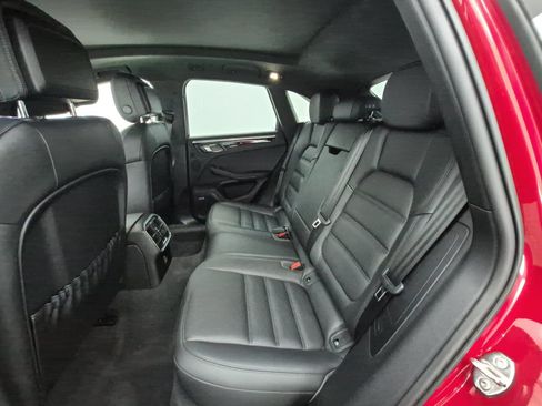 Certified 2023 Porsche Macan S AWD/4WD image 22