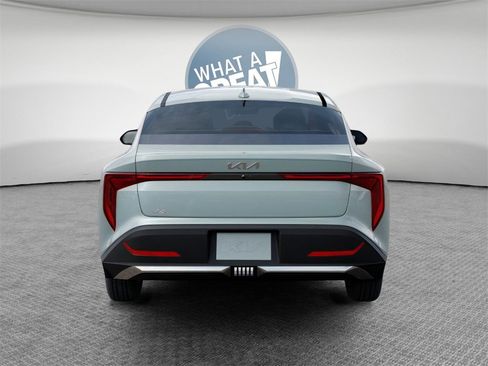 New 2025 Kia K4 LXS image 5
