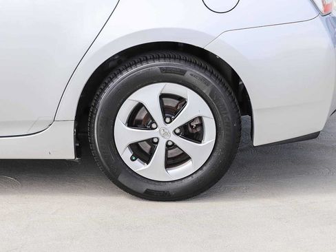 Used 2015 Toyota Prius Two FWD image 13