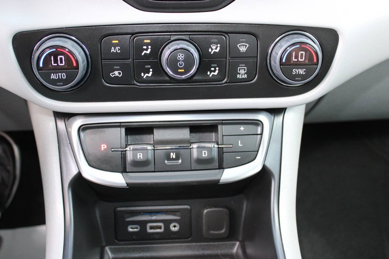 Used 2024 GMC Terrain SLT w/ Fleet Convenience Package AWD/4WD image 12