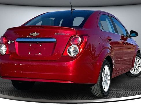 Used 2014 Chevrolet Sonic LT w/ Wheels and Fog Lamp Package image 6