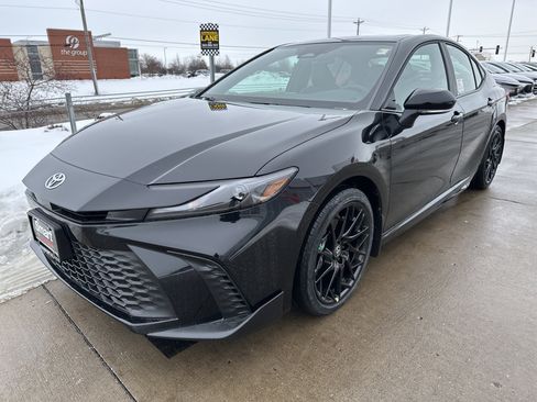 New 2026 Toyota Camry SE w/ Multimedia Upgrade Package image 2