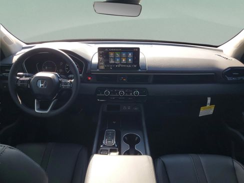 New 2025 Honda Pilot EX-L image 9