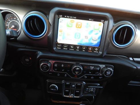 Used 2023 Jeep Gladiator Sport AWD/4WD image 51
